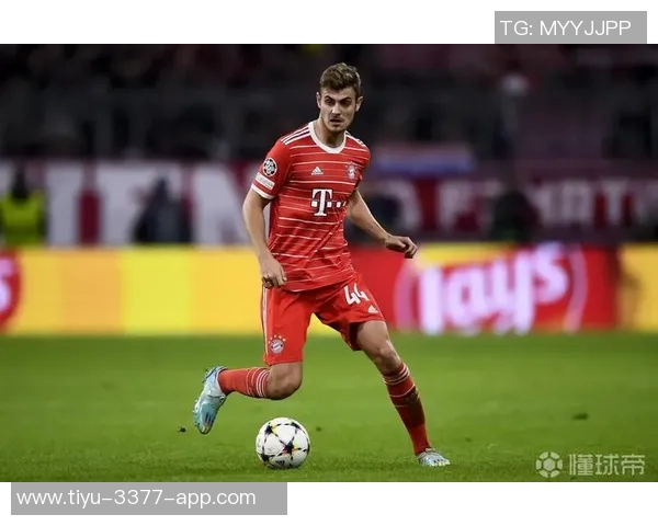 拜仁后卫斯塔尼西奇走进慕尼黑儿童医院送温暖与祝福给小朋友们